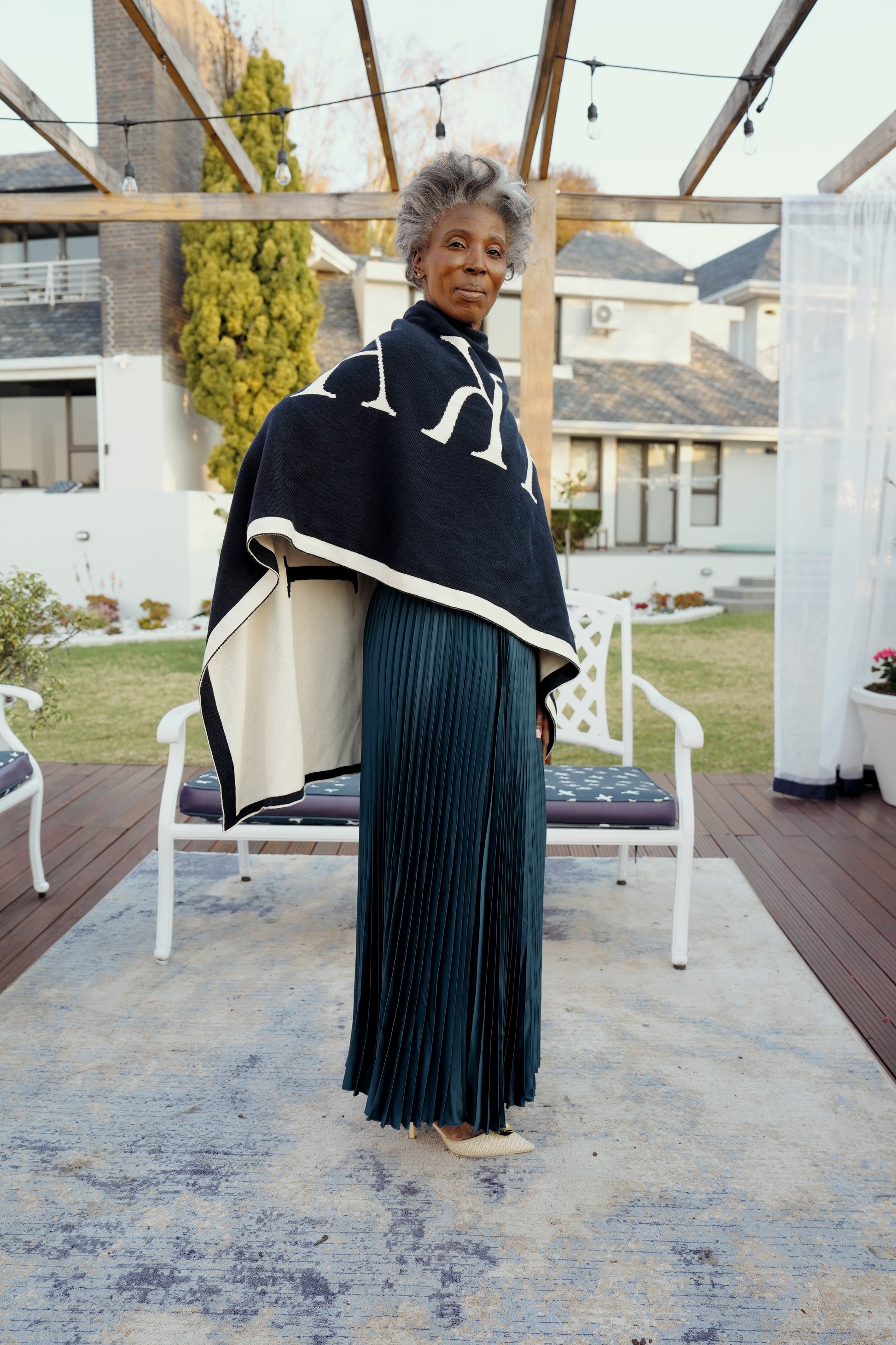 Navy/Ecru Bakari Shawl