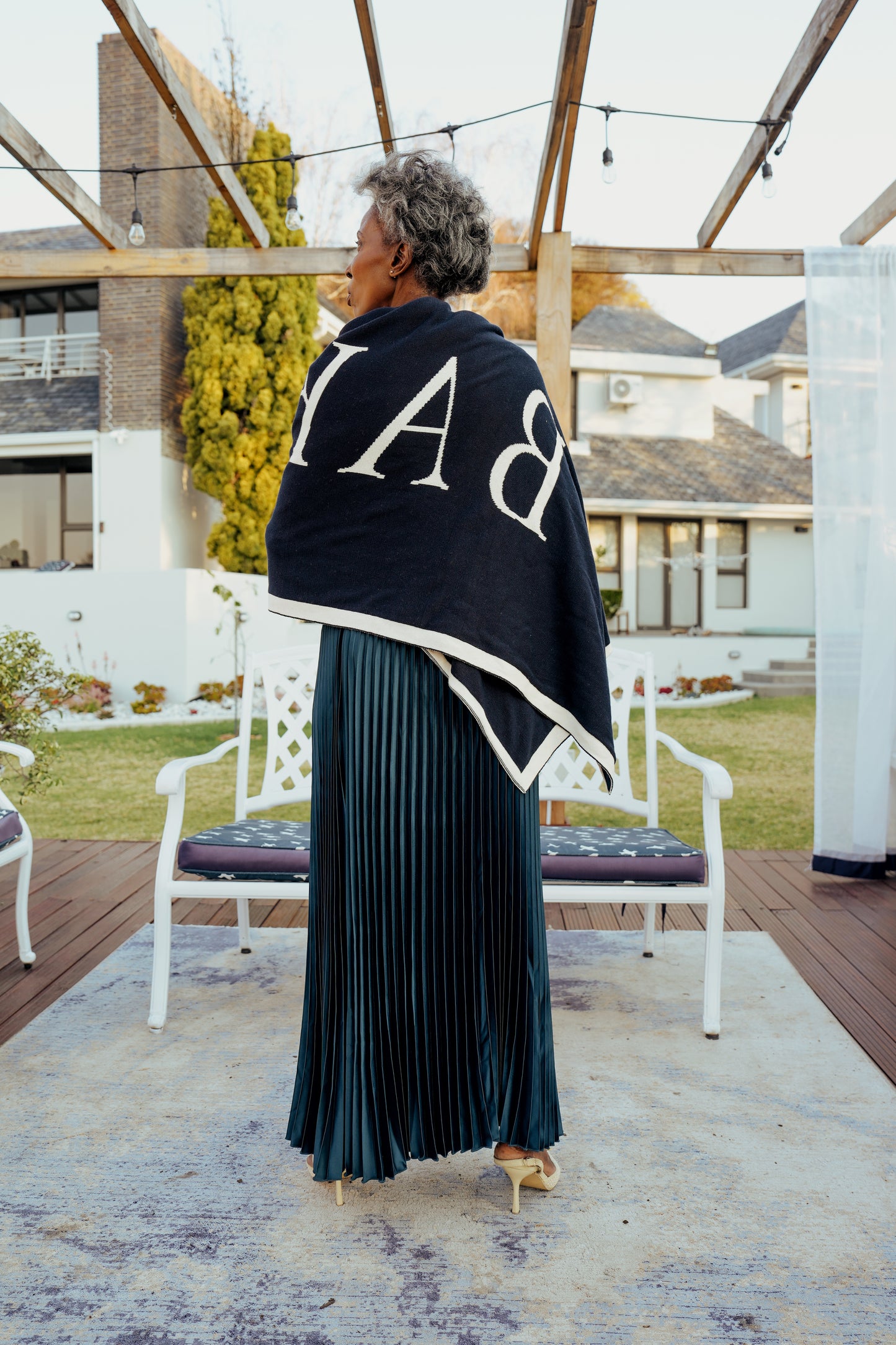 Navy/Ecru Bakari Shawl