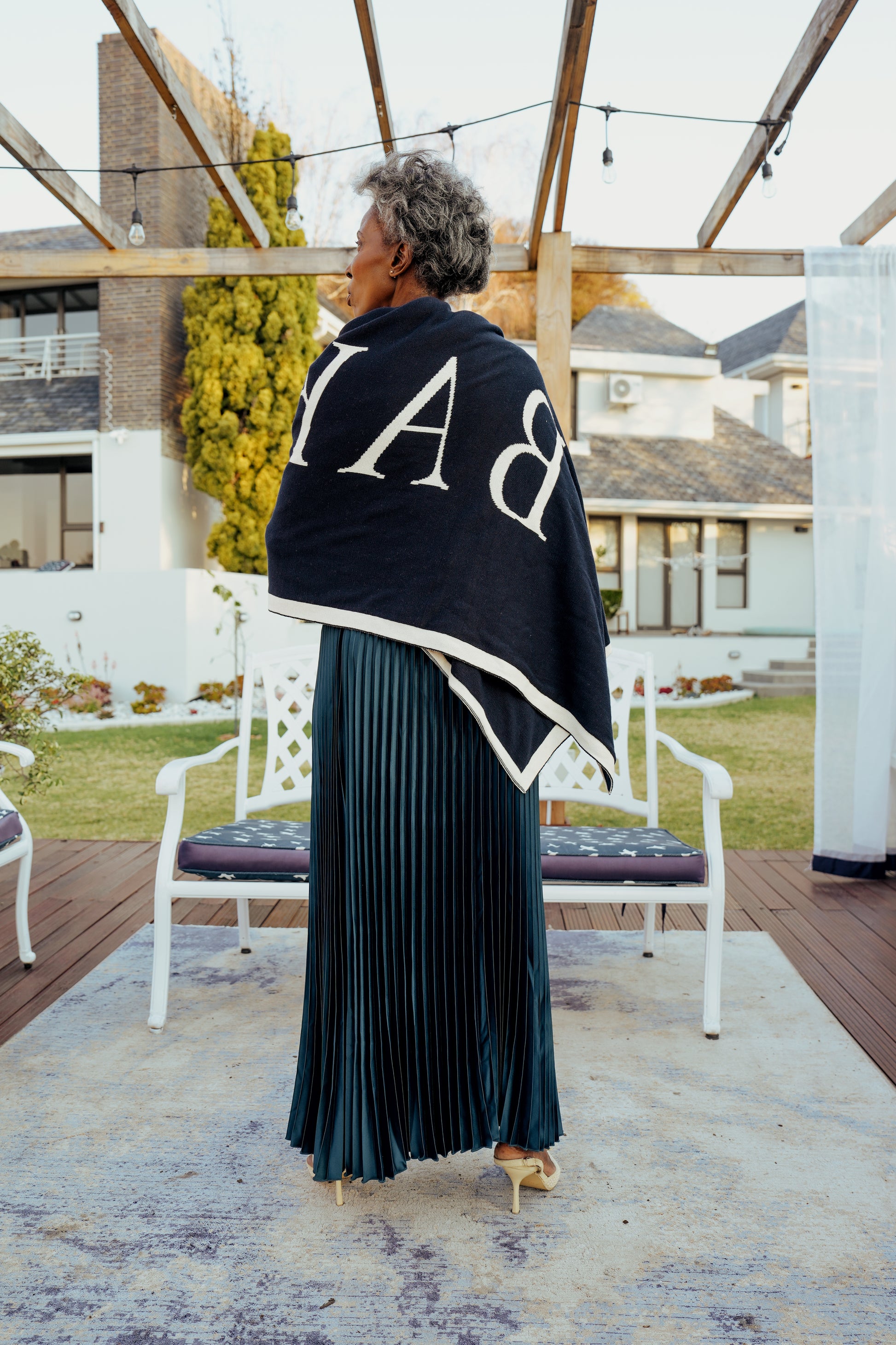 Navy/Ecru Bakari Shawl